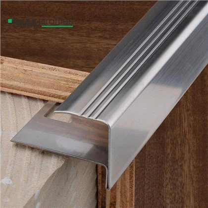 Метална тапицерия за нос на стълбища